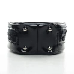 Barbie 2001 Hallmark Christmas Ornament - 1961 Hatbox Case -Toy Store Barbie 1961 hatbox case miniature hallmark ornament