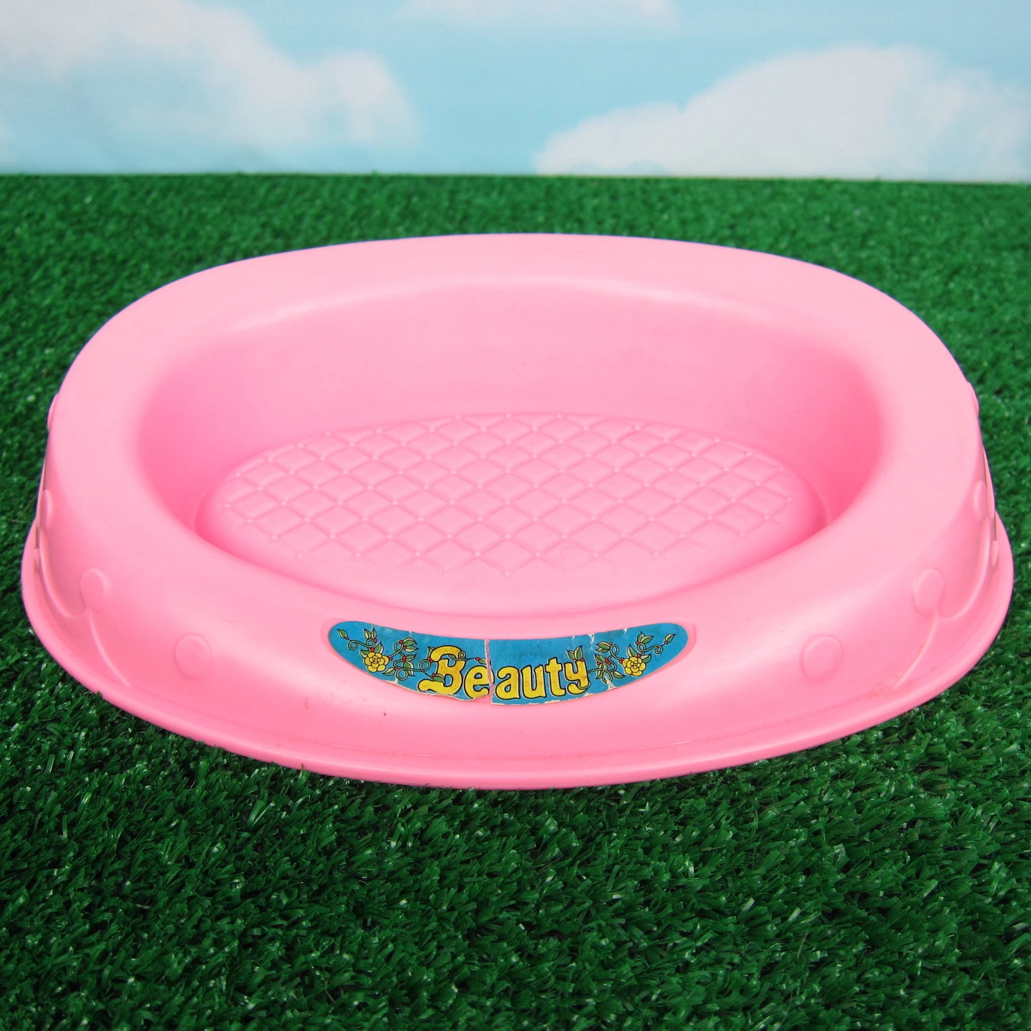 Beauty Dog Bed For 1979 Barbie Doll's Afghan Hound #1018 2 Beauty Dog Bed For 1979 Barbie Doll's Afghan Hound #1018 - Image 2