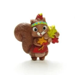 Squirrel Pin Vintage Hallmark Lapel With Oak Leaves & Acorn