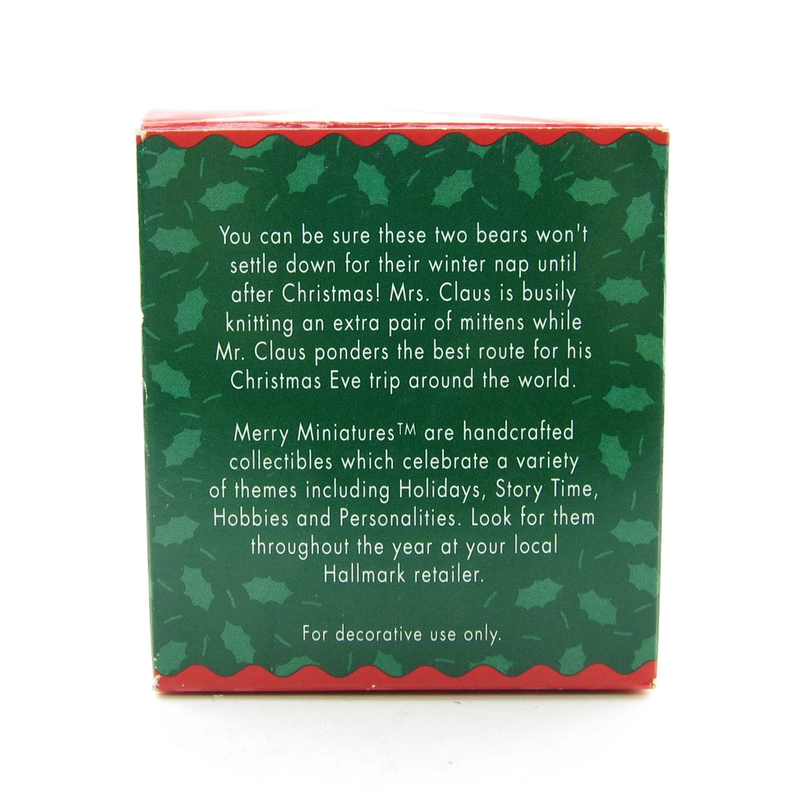 Mr. And Mrs. Claus Merry Miniatures Vintage Hallmark 1996 Christmas Figurine Set 4 Mr. And Mrs. Claus Merry Miniatures Vintage Hallmark 1996 Christmas Figurine Set - Image 4