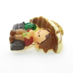 Pixie Boy Under Flower With Frog Vintage Hallmark Lapel Pin 9 Pixie Boy Under Flower With Frog Vintage Hallmark Lapel Pin -Toy Store Hallmark pixie boy pin sitting under log flower daisy umbrella