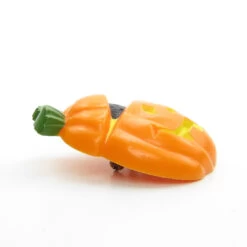 Jack-O-Lantern With Eyes Pumpkin Pin Vintage Halloween Hallmark Lapel 7 Jack-O-Lantern With Eyes Pumpkin Pin Vintage Halloween Hallmark Lapel -Toy Store Jack o lantern halloween pumpkin hallmark pin