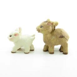 Hallmark Noah's Friends 1997 Camels & Lambs Merry Miniatures Figurines -Toy Store Noah s friends hallmark merry miniatures camels lambs