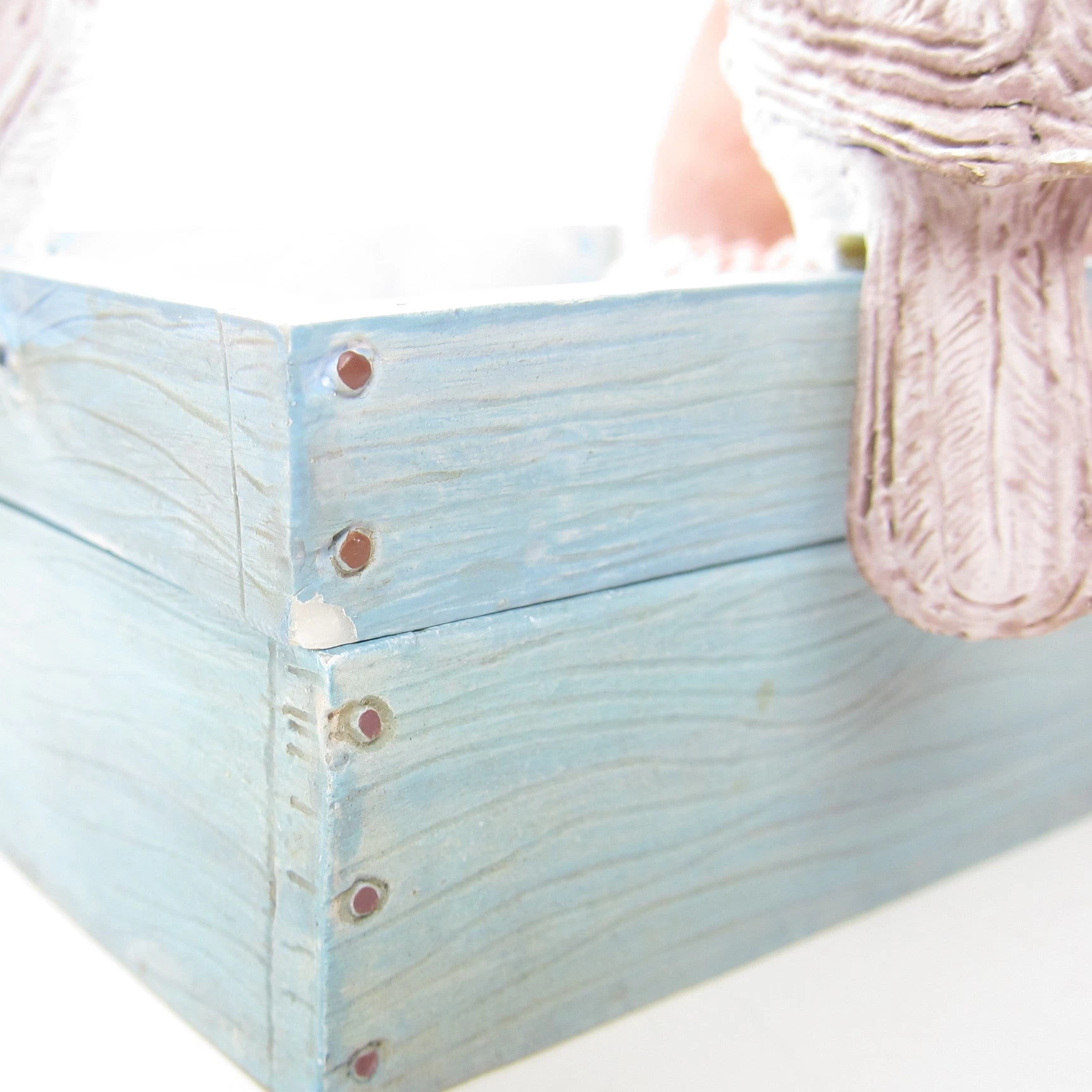 Marjolein Bastin Trinket Box With European Robin, Birds & Bird Seed - MISSING BIRD 7 Marjolein Bastin Trinket Box With European Robin, Birds & Bird Seed - MISSING BIRD - Image 7