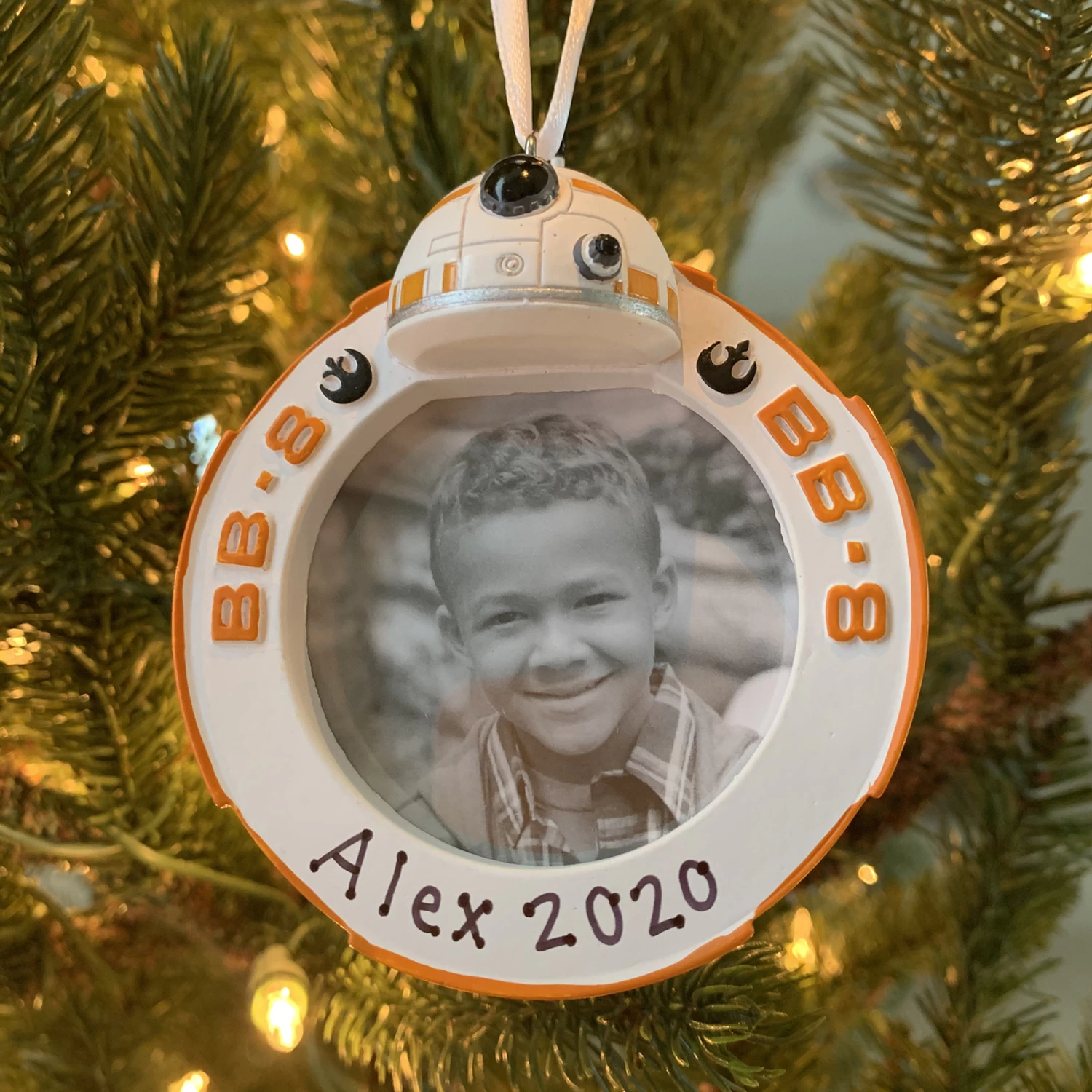 Hallmark 3" BB-8 Star Wars™ Photo Holder Personalized Christmas Ornament 2HCM5419 2 Hallmark 3" BB-8 Star Wars™ Photo Holder Personalized Christmas Ornament 2HCM5419 - Image 2